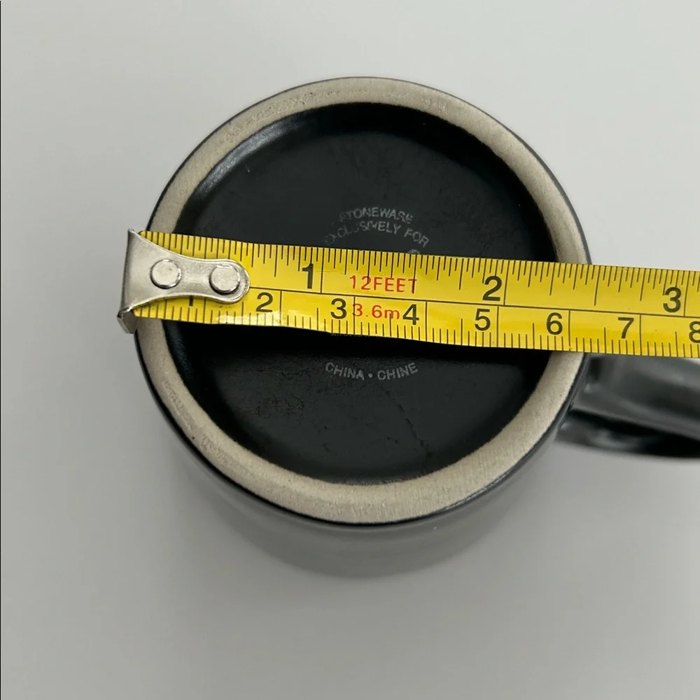 Pier 1 Ebony Rim Green Stoneware Coffee Mugs Set of 4 10 fl oz